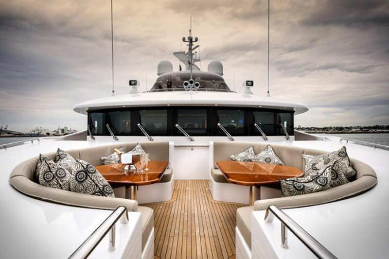 Luxury-yacht-Zenith-Exterior-665x443