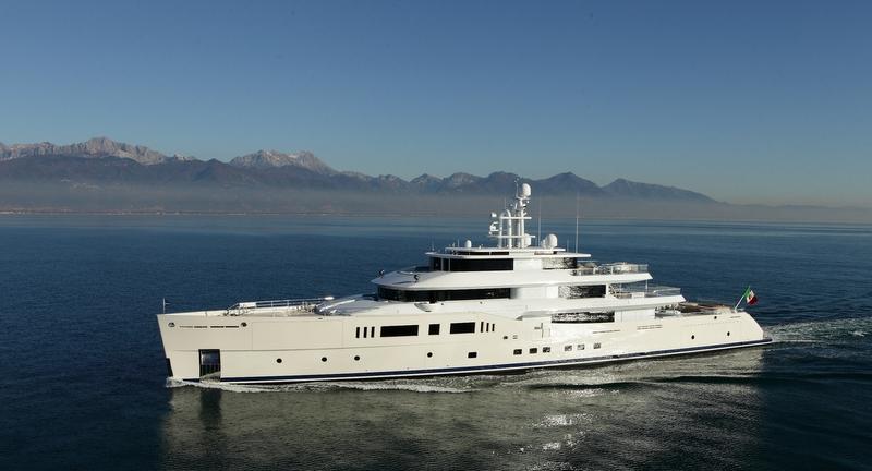 1-73m Vitruvius mega yacht Grace E sold by Perini Navi Group