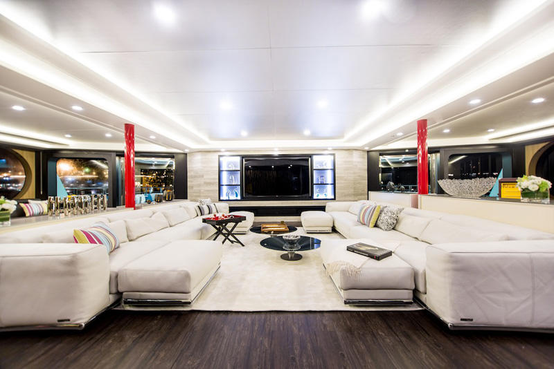 8 Saluzi Yacht -Upper Deck Salon