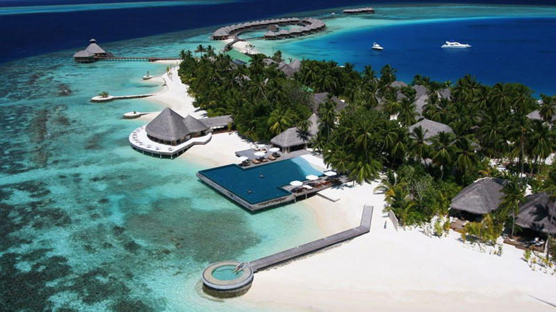 Huvafen Fushi in Maldives Offer First Underwater Spa