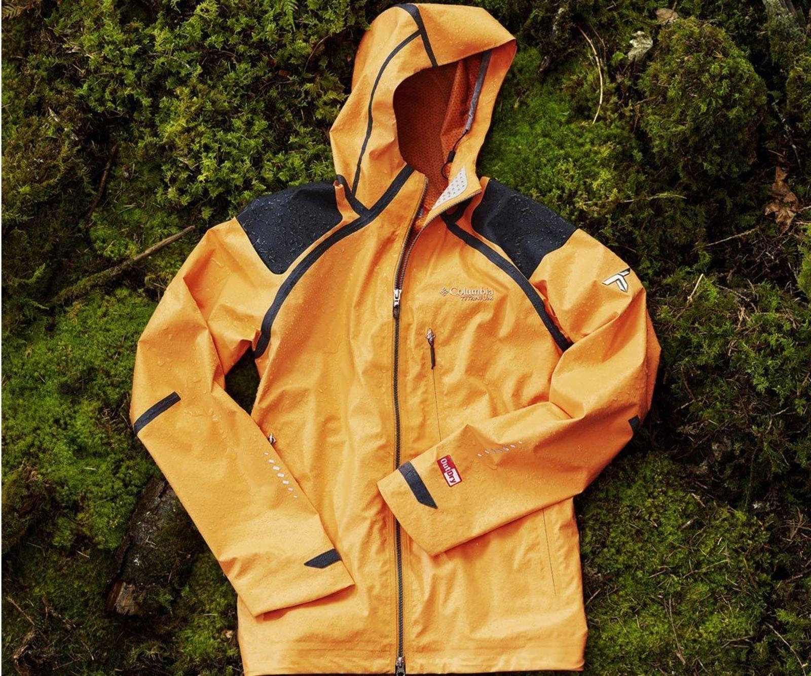 large_Columbia-Sportswear-Raincoat-02