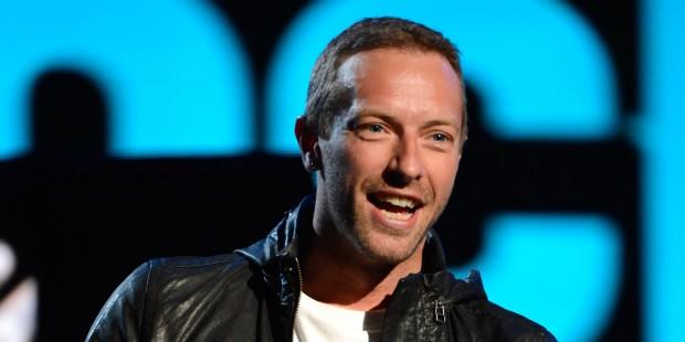 NEW YORK, NY - APRIL 10:  Chris Martin speaks onstage at the 29th Annual Rock And Roll Hall Of Fame Induction Ceremony at Barclays Center of Brooklyn on April 10, 2014 in New York City.  (Photo by Kevin Mazur/WireImage)