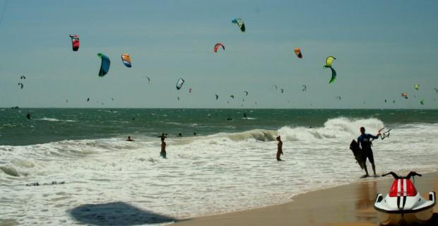 Vietnam-kitesurfing-holiday-in-Mui-Ne-with-Kitesurf-Vietnam-22