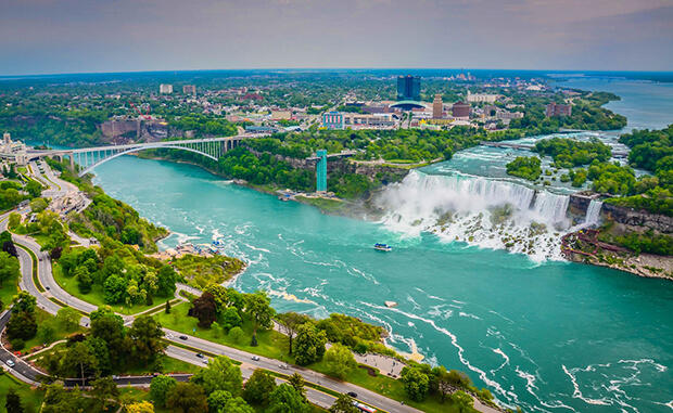 Rainbow-Bridge-Niagara-Falls-ON