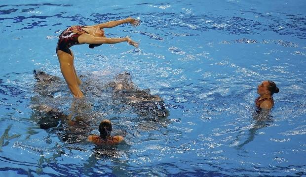 Team Russia competes during their synchronized swimming team final at the 1st European Games in Baku, Azerbaijan, June 16 , 2015. REUTERS/Kai Pfaffenbach